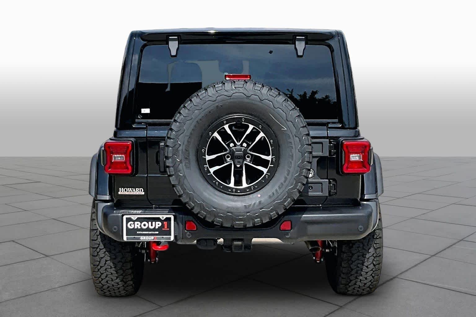 New 2027 Black Clear-Coat Paint Jeep Rubicon X image 5