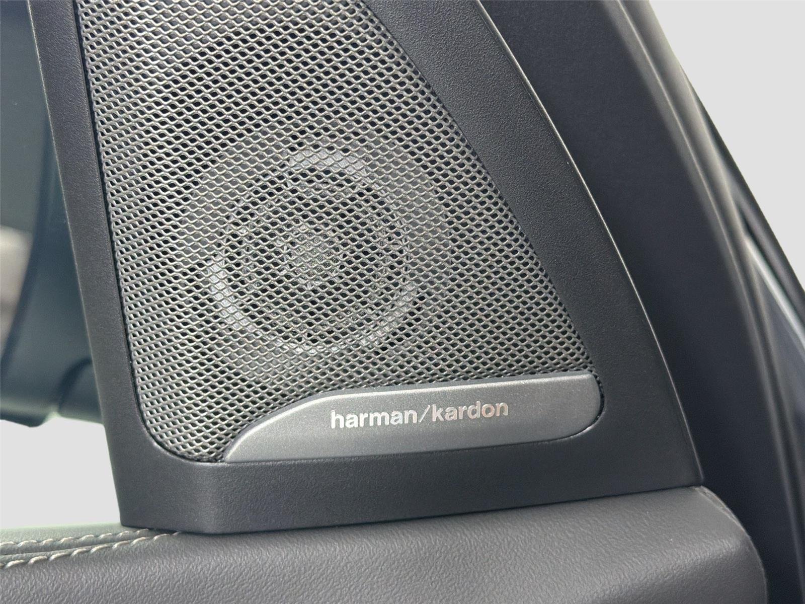 New 2026 Skyscraper Grey Metallic BMW xDrive50e image 36