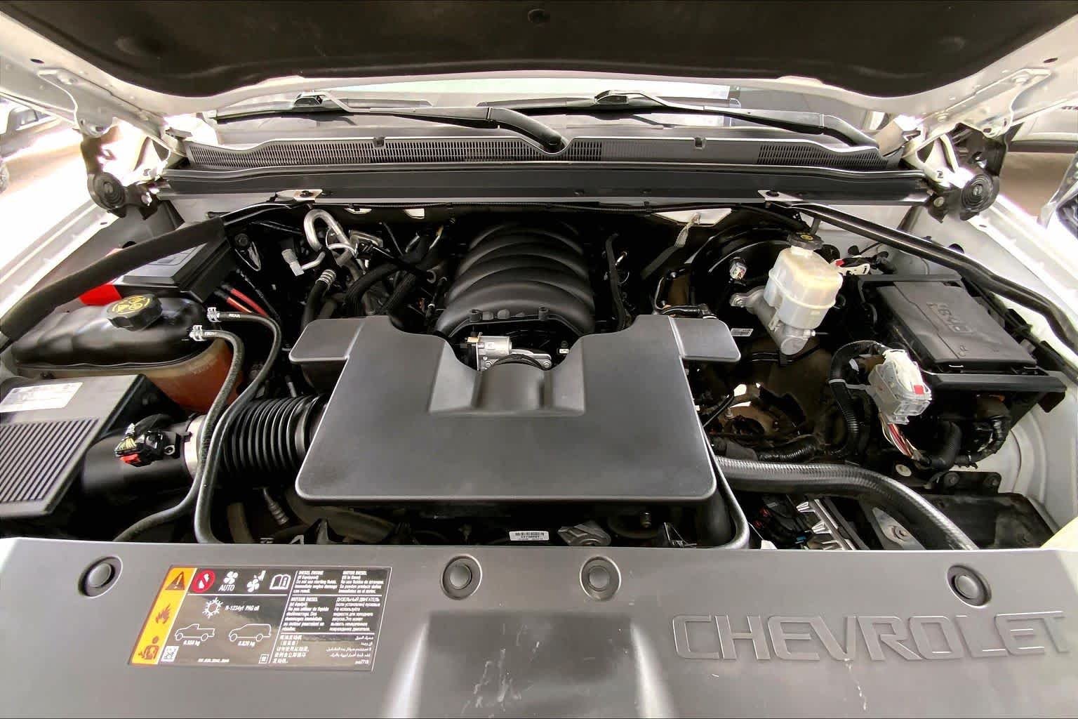 Used 2019 Summit White Chevrolet LT image 32