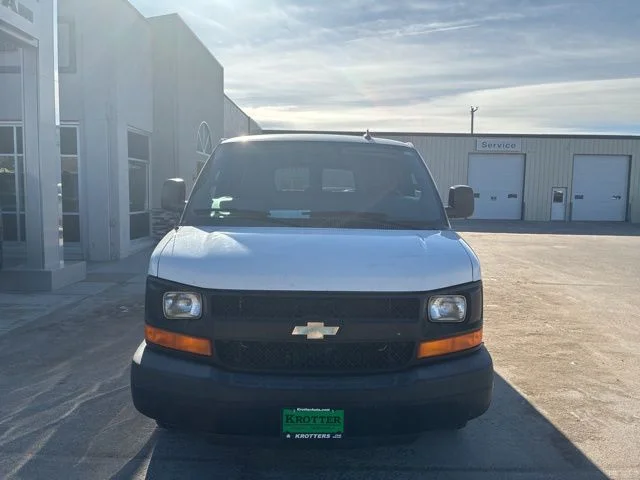 2016 Chevrolet Express Passenger LS - Photo 7