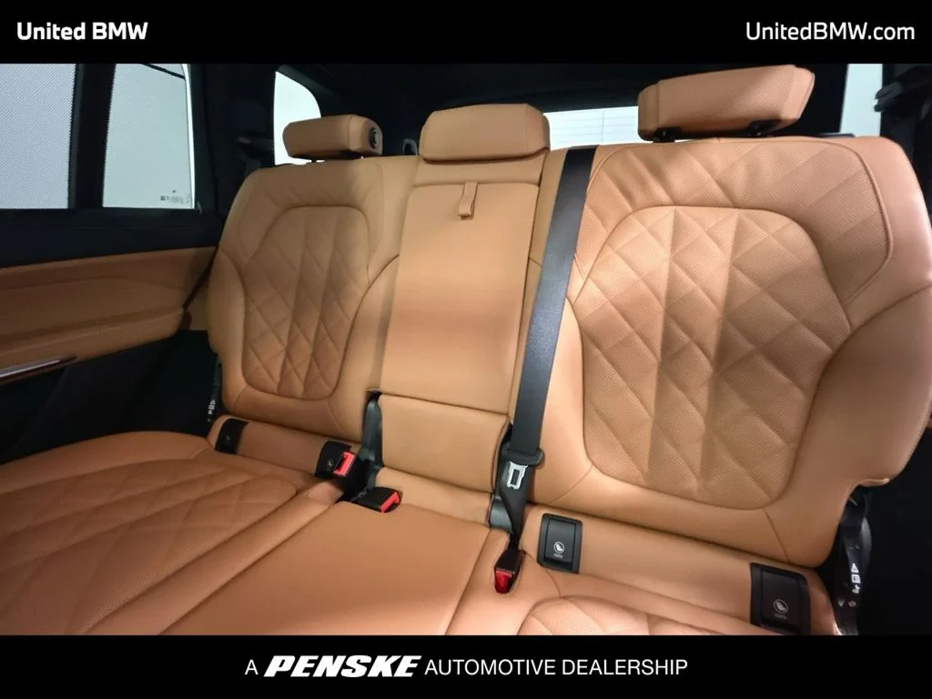 Used 2026 Manhattan Green Metallic BMW xDrive40i image 21