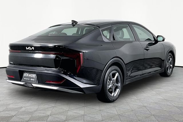 Used 2025 Black Kia LXS image 6