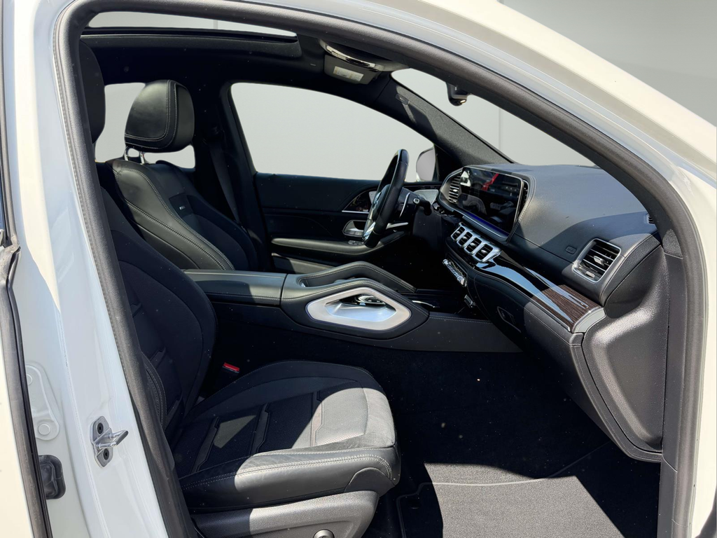 Used 2022 White Mercedes-Benz GLE 53 AMG® image 11
