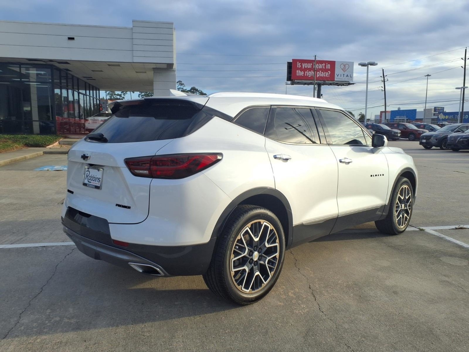 2023 Chevrolet Blazer photo 4 of 27