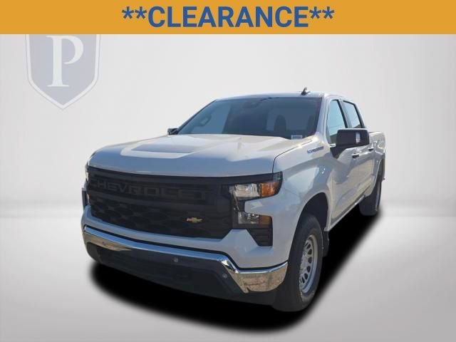 New 2026 Summit White Chevrolet WT image 12