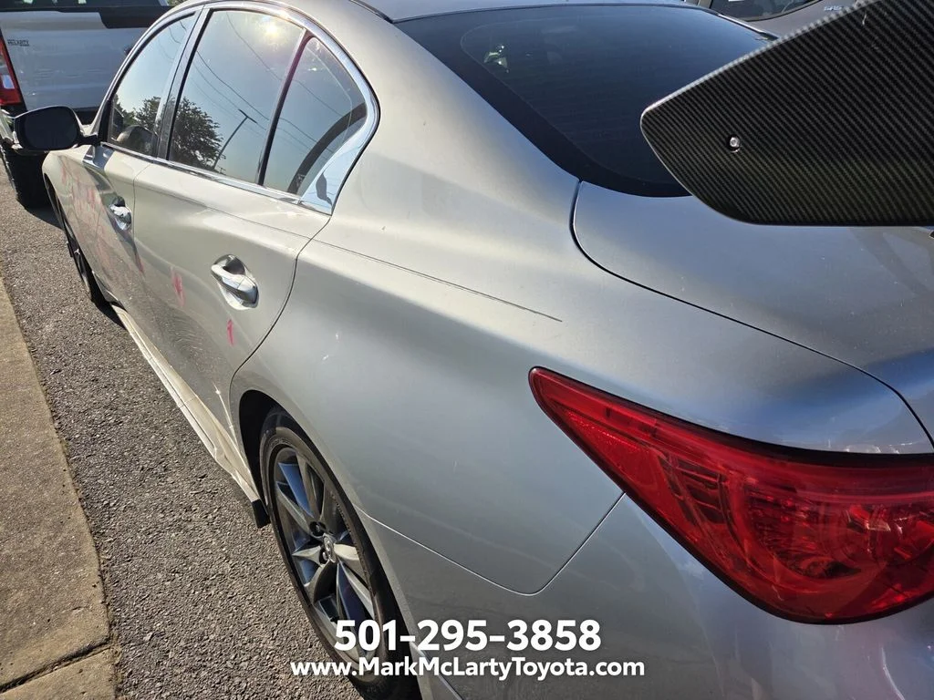 Used 2017 Silver INFINITI 3.0t Signature Edition image 8