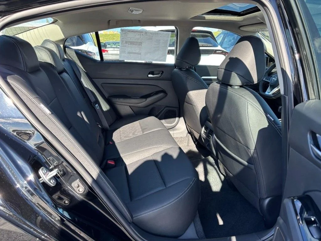Certified Used 2025 Black Nissan 2.5 SL image 5