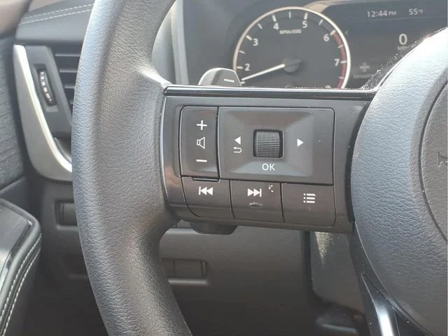 Used 2023 Gray Nissan SV Intelligent AWD image 17