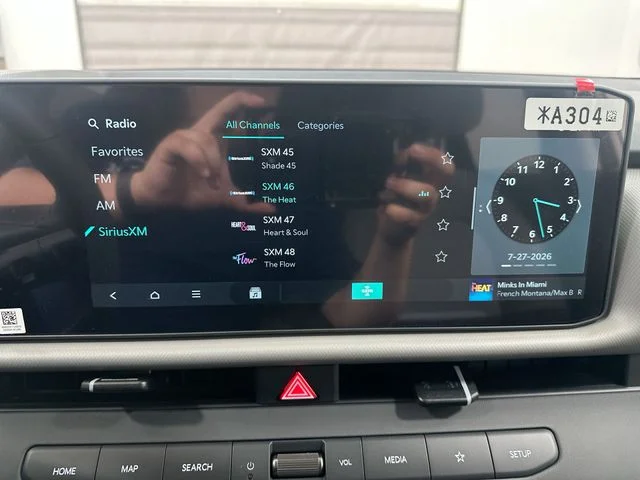 New 2027 Ivory Silver Kia S image 13