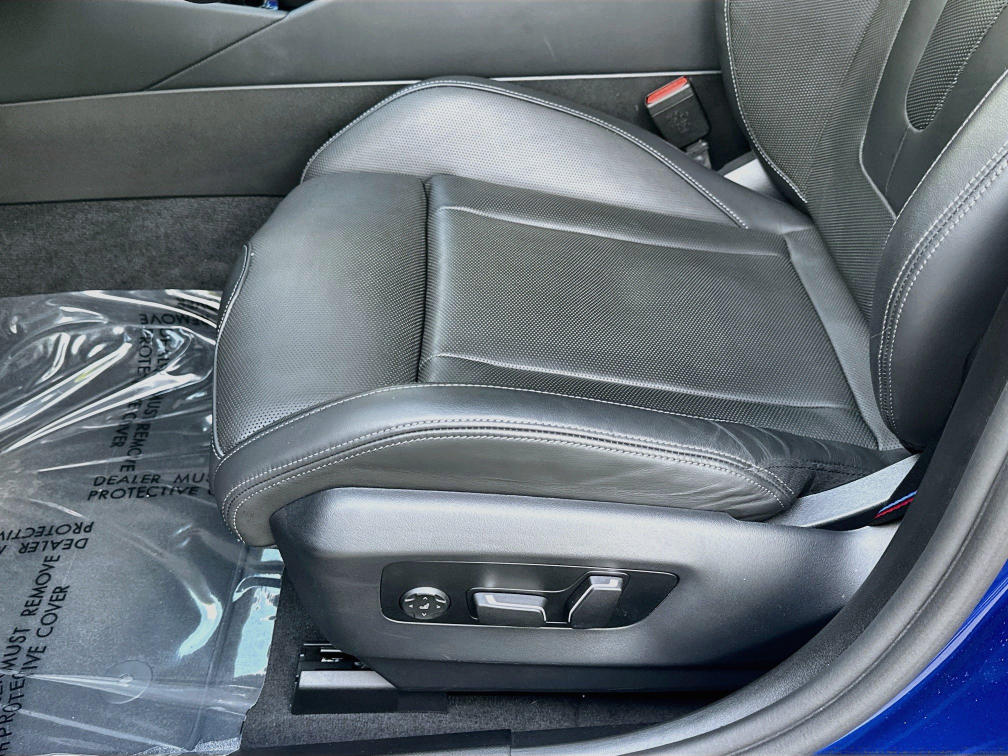 Used 2025 Marina Bay Blue Metallic BMW Base image 19