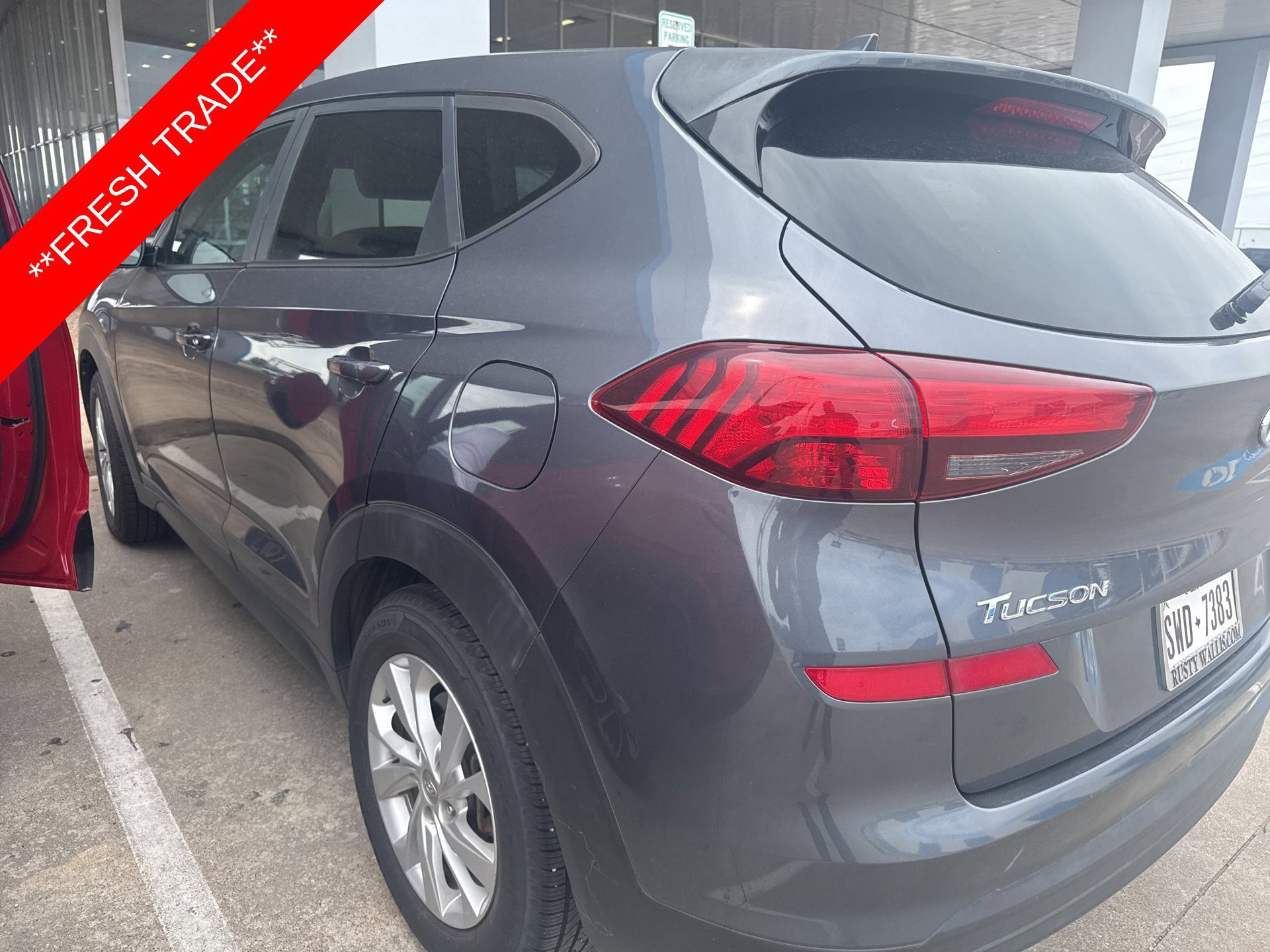 Used 2019 Gray Hyundai SE image 5