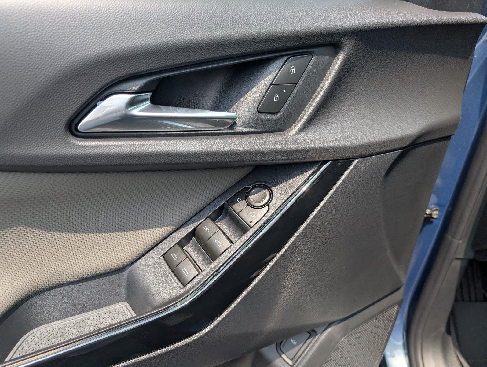 2026 Chevrolet Equinox LT - Photo 14