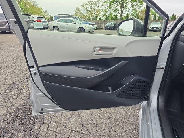 Certified Used 2023 SILVER ME. Toyota  image 25