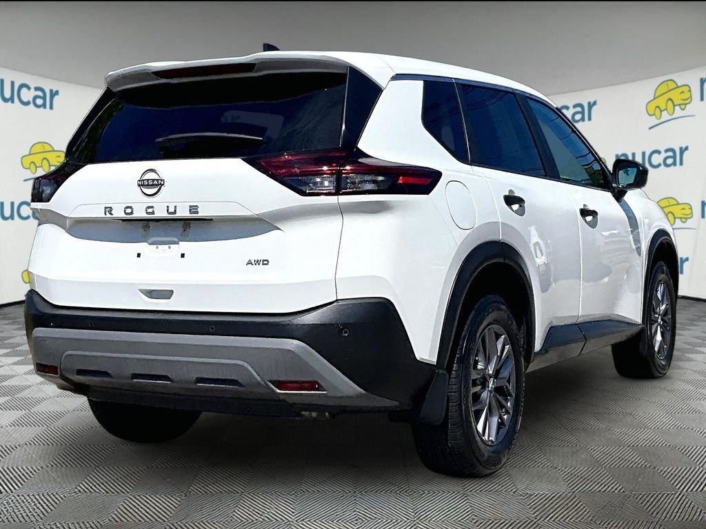 Used 2023 White Nissan S image 6