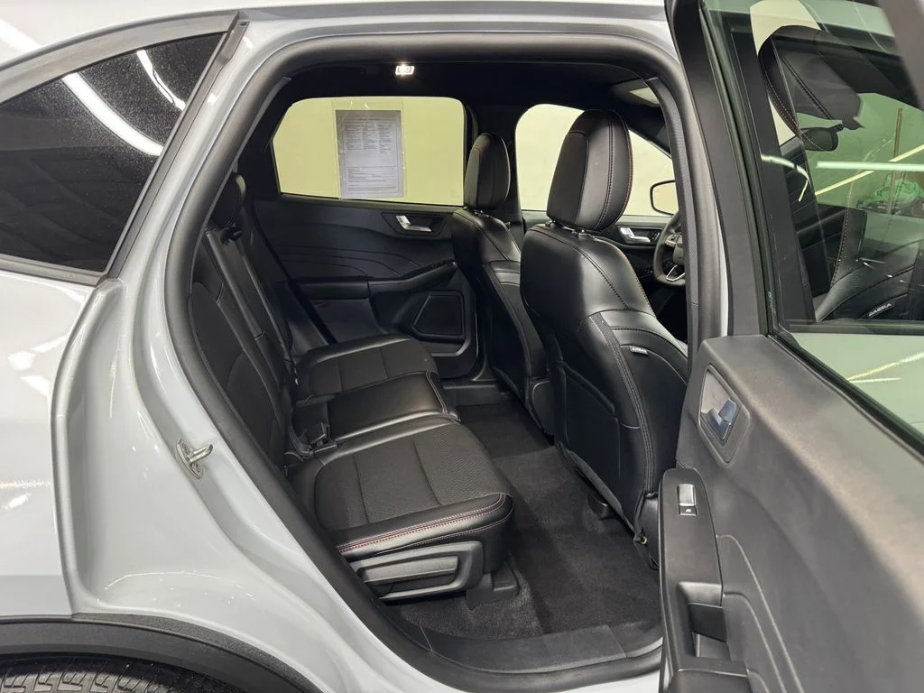Used 2025 Silver Ford ST-Line image 28