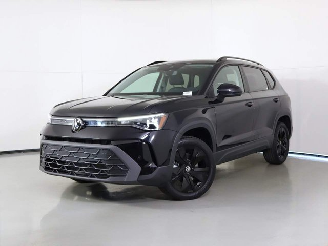 2027 Volkswagen Taos SE Black