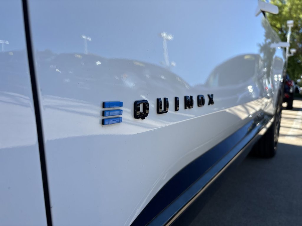 2024 Chevrolet Equinox EV RS - Photo 35