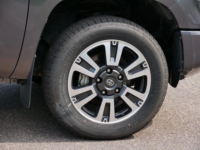 Used 2018 Magnetic Gray Metallic Toyota SR5 image 7
