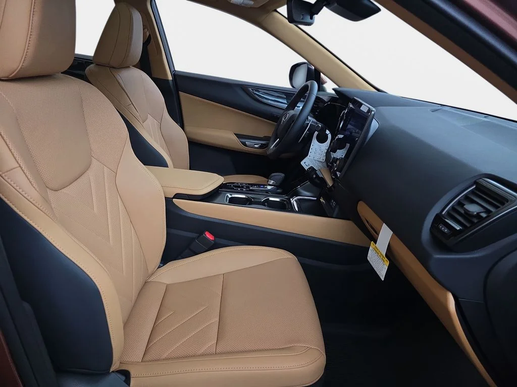 New 2026 Copper Crest Lexus 450h+ Premium image 9