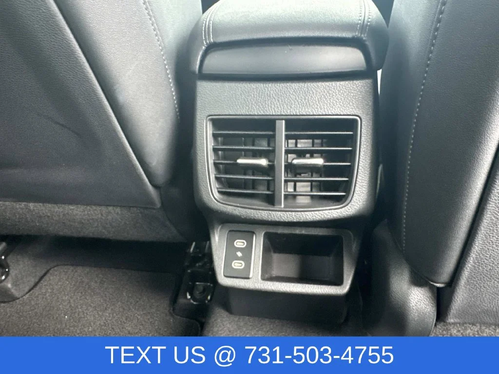 Used 2025 White Kia S image 17