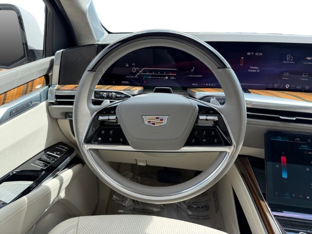 Used 2025 White Cadillac Sport Platinum image 13