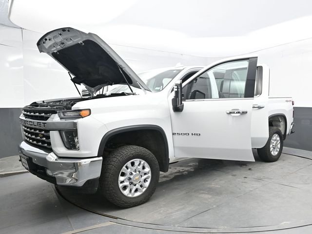 Used 2022 White Chevrolet LTZ image 44