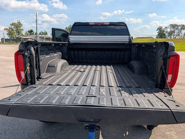 Used 2021 Onyx Black GMC Denali image 23