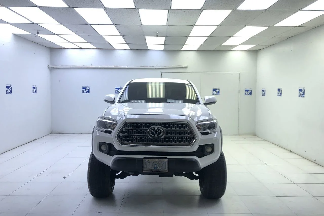 2016 Toyota Tacoma SR5 Double Cab 4x4 V6 Auto LB's photo