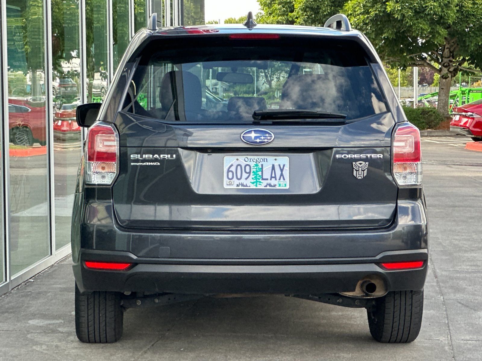 Used 2018 Dark Gray Metallic Subaru 2.5i Premium image 4