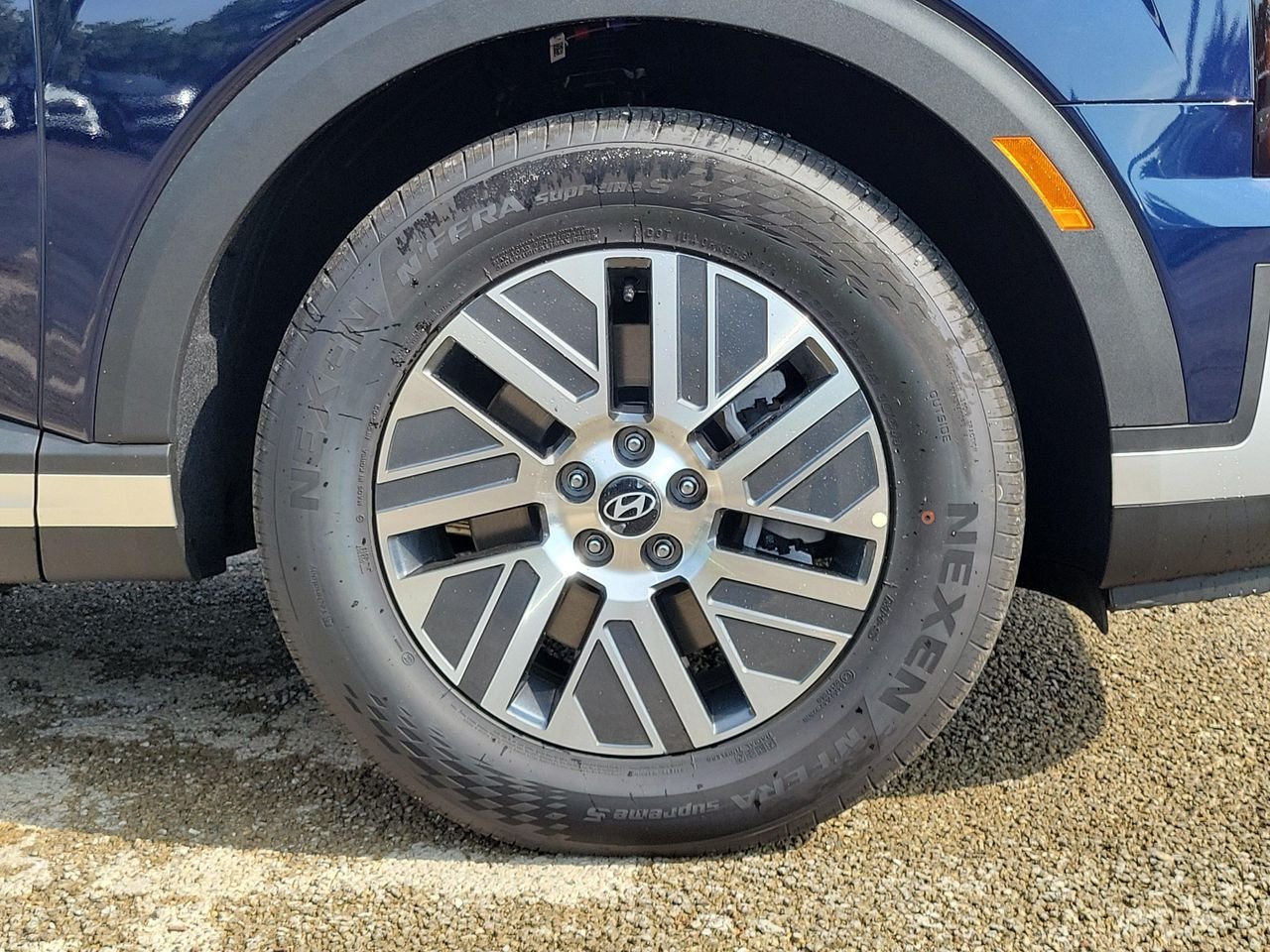 New 2026 Classy Blue Pearl Hyundai SEL 8P image 5