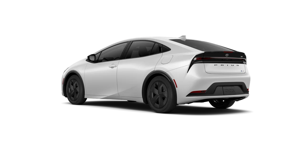 New 2027 Wind Chill Pearl Toyota LE image 6