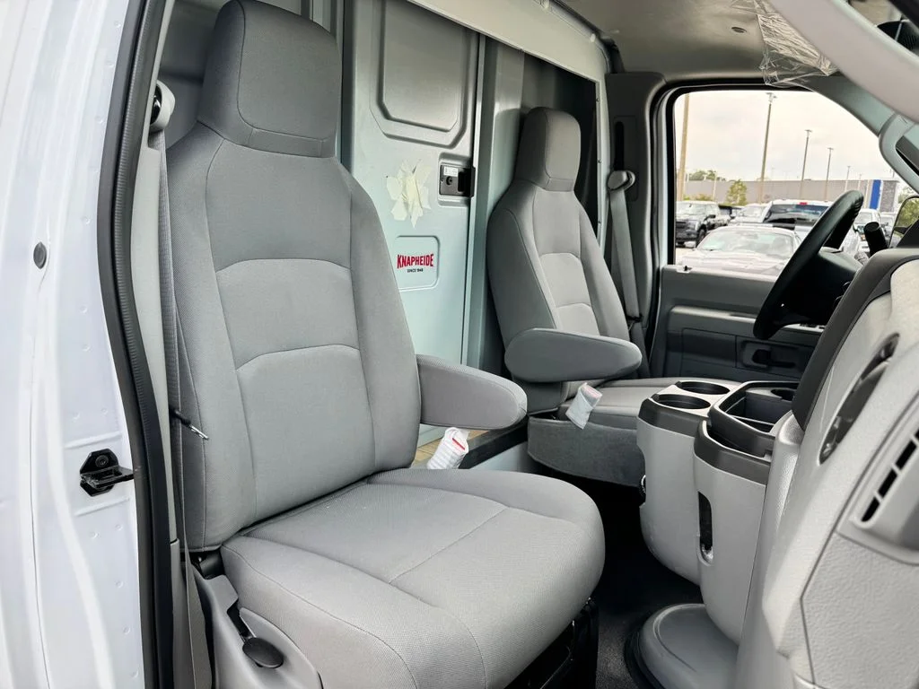 New 2027 White Ford Base image 35