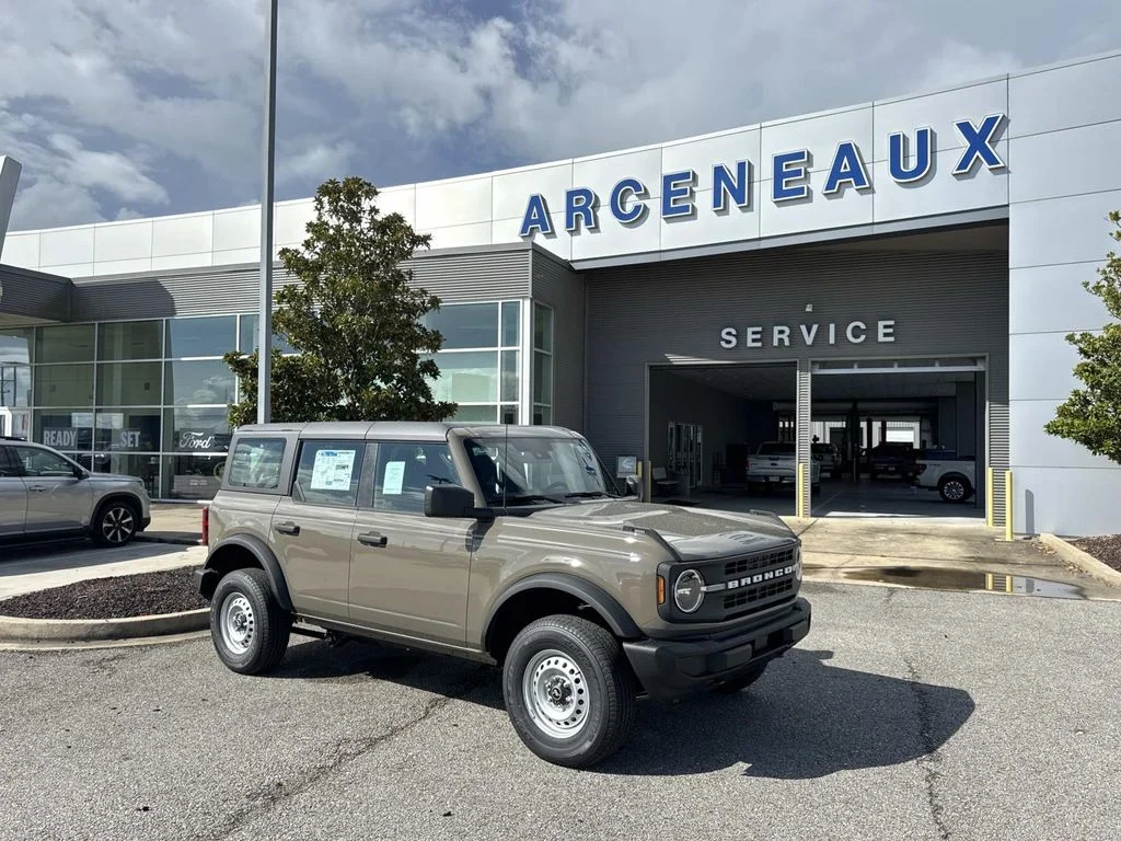 2026 Ford Bronco Base