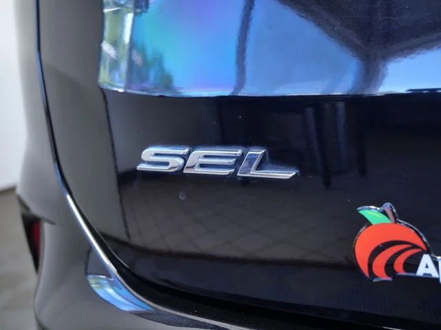Used 2024 Black Ford SEL image 9