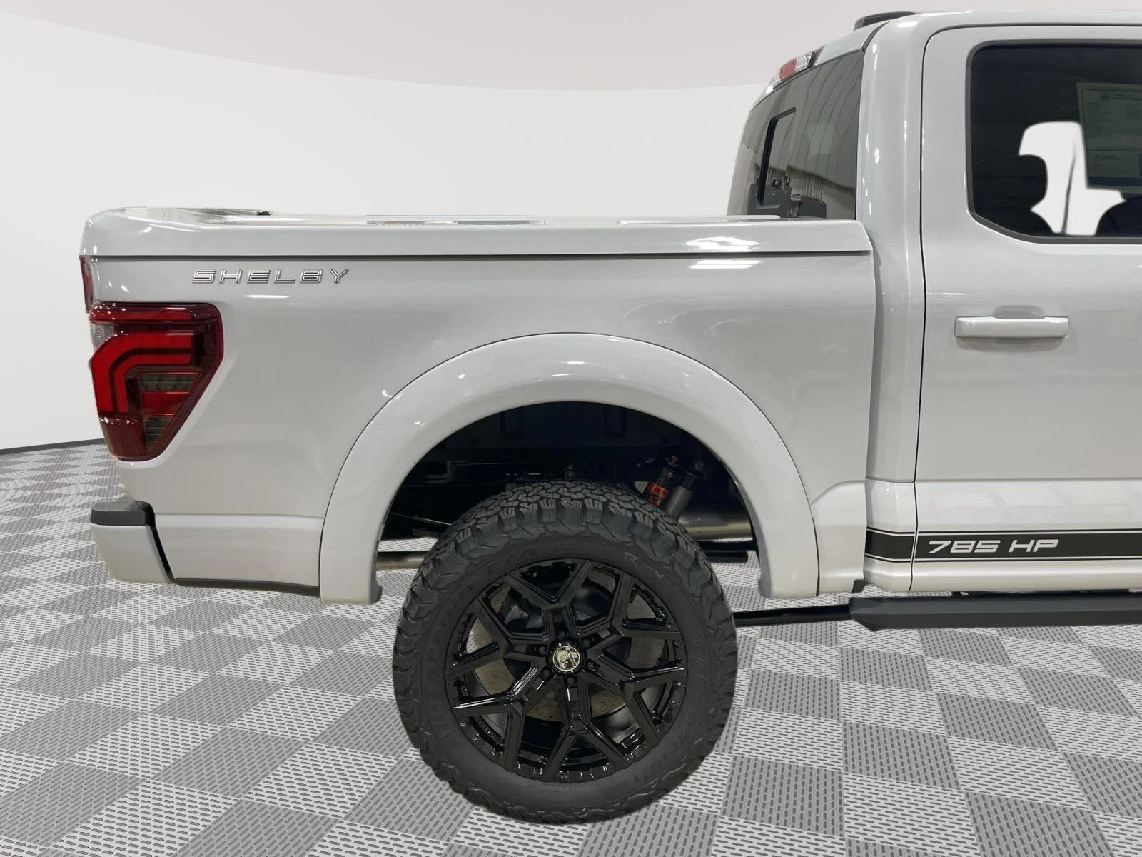 2025 Ford F-150 Lariat - Photo 4