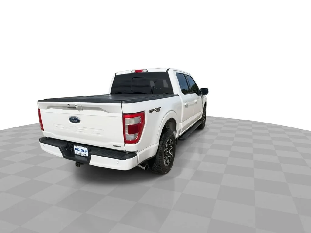Used 2021  Ford Lariat image 8