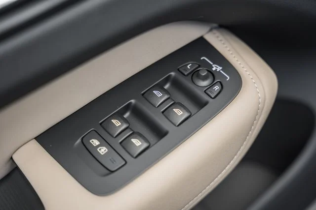 New 2026 Forest Lake Volvo T8 Plus image 37