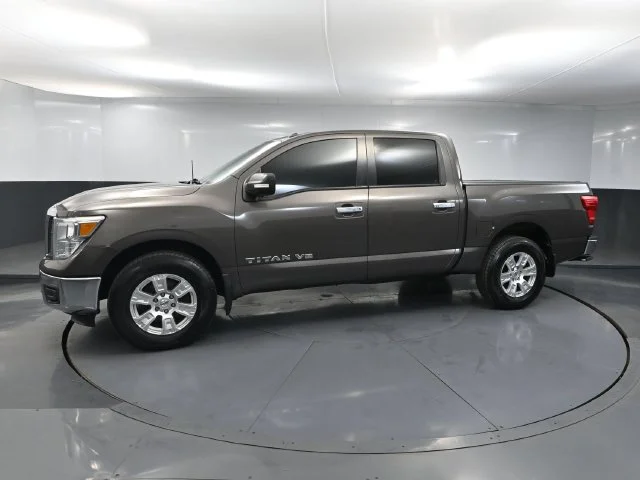 Used 2018 Brown Nissan SV image 8