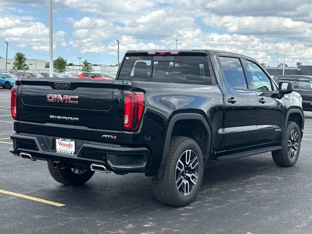 2026 GMC Sierra 1500 AT4 - Photo 8