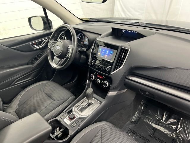 Used 2023 Crystal Black Silica Subaru Premium image 28