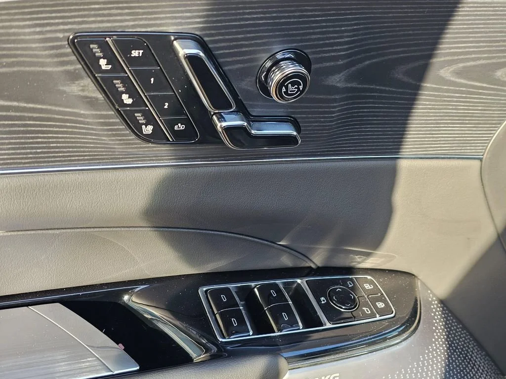 Used 2025 Stellar Black Metallic Cadillac Sport 2 image 23