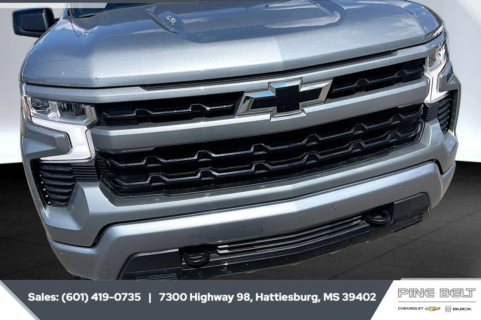 Used 2025 Sterling Gray Metallic Chevrolet RST image 22
