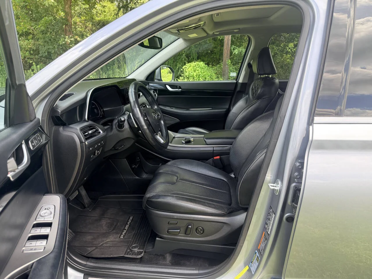Used 2021 Gray Hyundai Limited 4dr SUV image 25