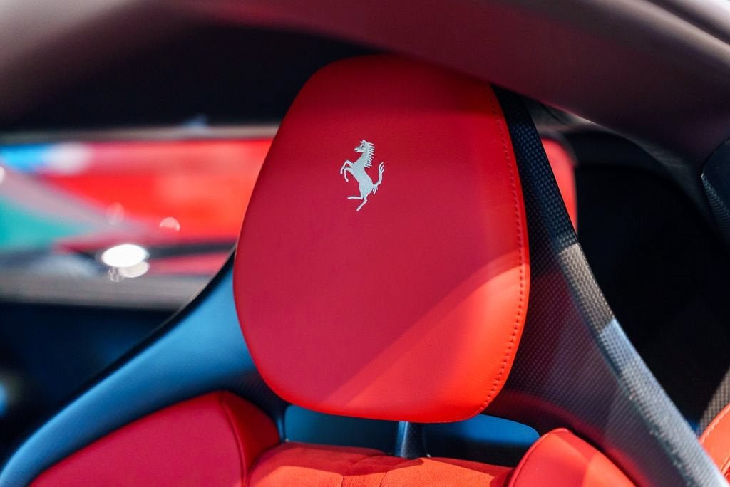 Certified Used 2022 Verde Pino 18 Ferrari Base image 6
