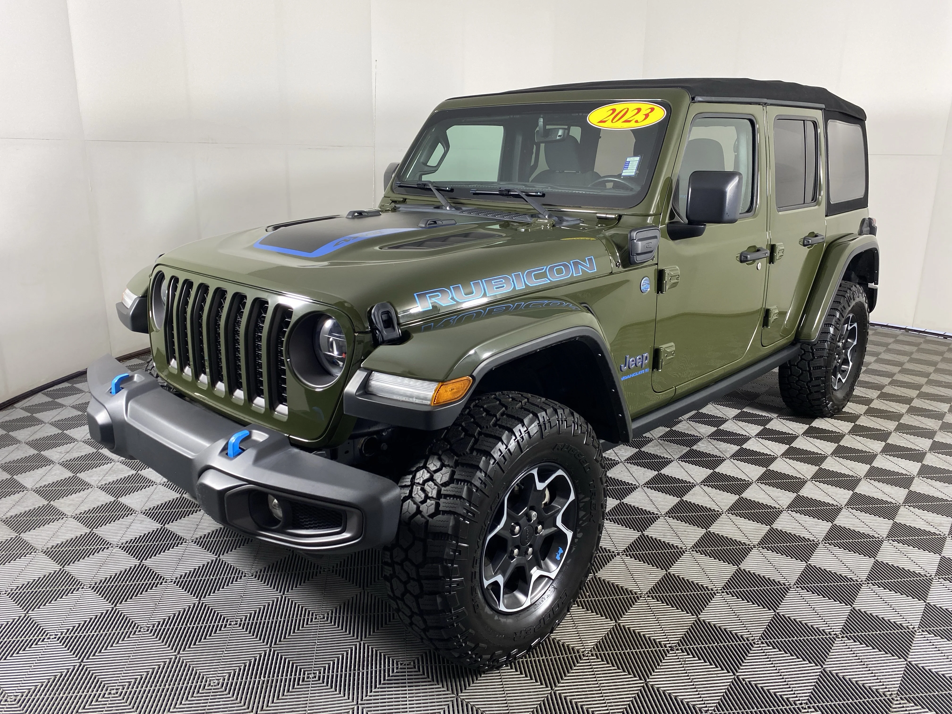 Used 2023 Sarge Green Clearcoat Jeep Rubicon image 11