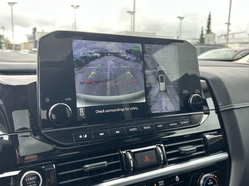 Used 2022  Nissan Platinum V6 4x4 at Dilawri Certified   Local BC image 25