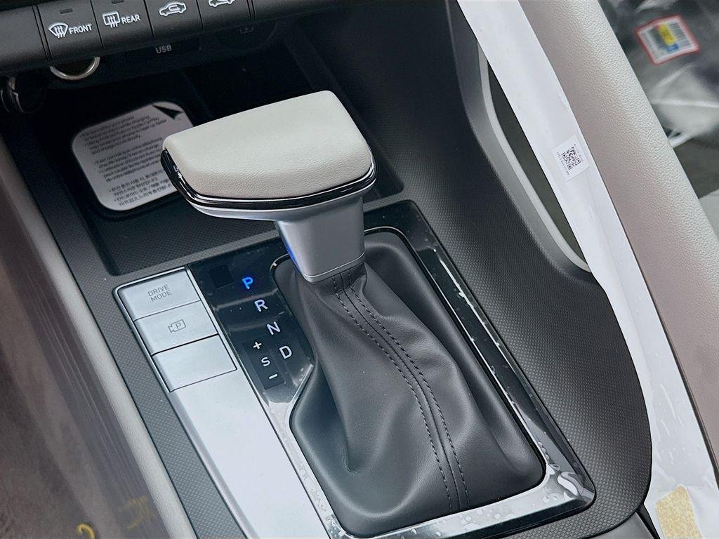 New 2026 Amazon Gray Hyundai SEL Sport image 13