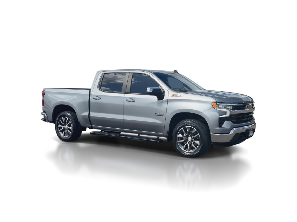 Used 2024 Gray Chevrolet LT image 2