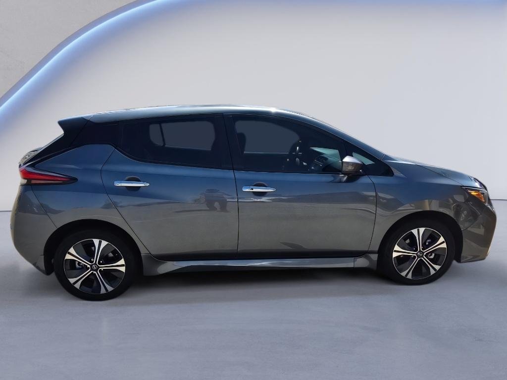 Used 2022 Gun Metallic Nissan SV PLUS image 6