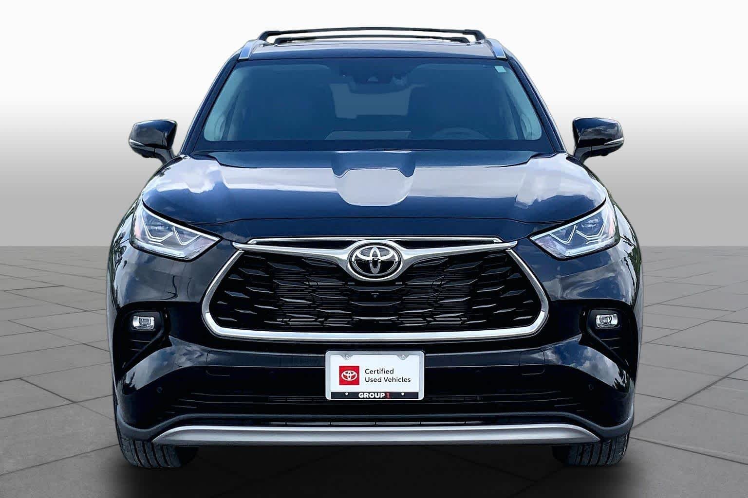 Used 2026 Midnight Black Metallic Toyota Hybrid Platinum image 4